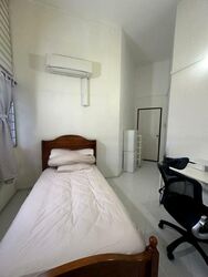 Blk 710 Jurong West Street 71 (Jurong West), HDB Executive #560195021